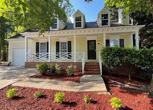 Property at 2 Whispering Ct, Greensboro, NC 27407, 3 beds, 2 baths