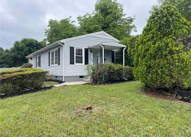 Property at 415 Davidson St, Thomasville, NC 27360, 2 beds, 2 baths