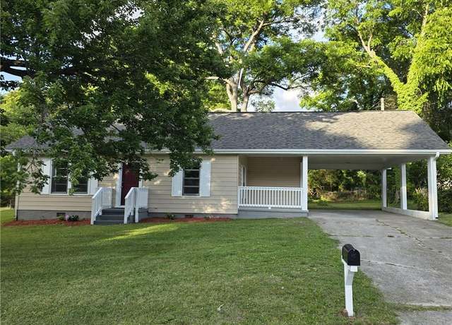 Property at 510 Sands Cir, Reidsville, NC 27320, 2 beds, 1 bath