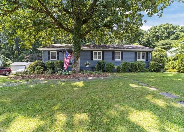 Property at 1333 Seminole Dr, Greensboro, NC 27408, 6 beds, 3 baths