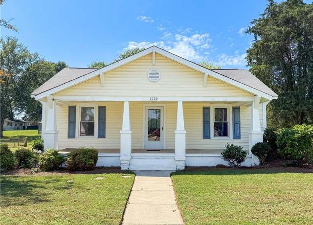 Property at 2722 Darrow Rd, Walkertown, NC 27051, 3 beds, 2 baths