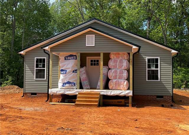 Property at 149 Wrenn Blvd, Lexington, NC 27292, 3 beds, 2 baths