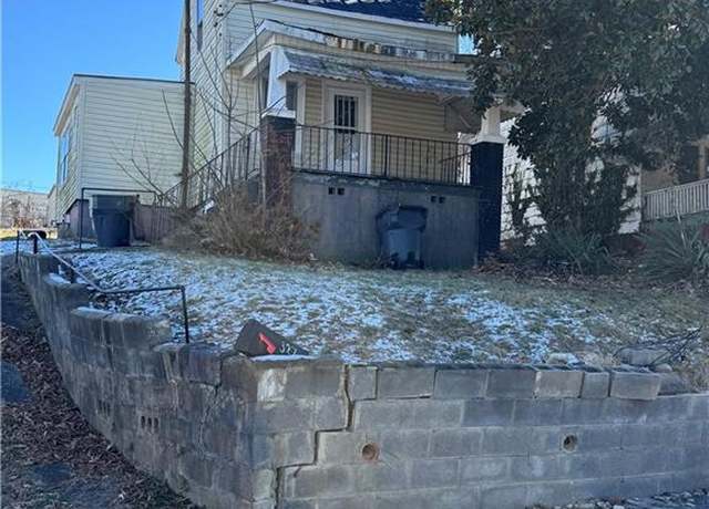 Property at 327 Church St, Reidsville, NC 27320, 2 beds, 1 bath