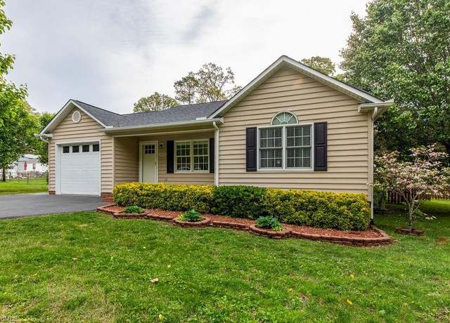 Property at 2820 Sonnett Dr, Randleman, NC 27317, 3 beds, 2 baths
