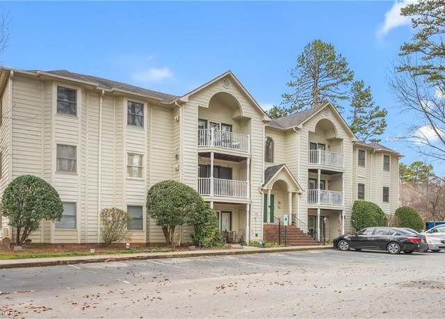 Property at 5934 W Friendly Ave Unit F, Greensboro, NC 27410, 2 beds, 2 baths