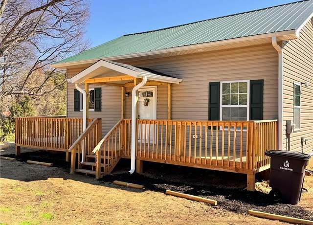 Property at 241 Forest Hill Ave, Winston-salem, NC 27105, 3 beds, 3 baths
