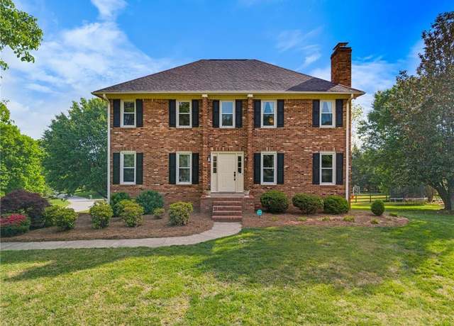 Property at 5008 Peppertree Rd, Clemmons, NC 27012, 3 beds, 2.5 baths