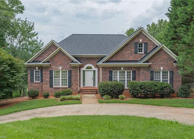 Property at 3910 Sagamore Dr, Greensboro, NC 27410, 3 beds, 2 baths