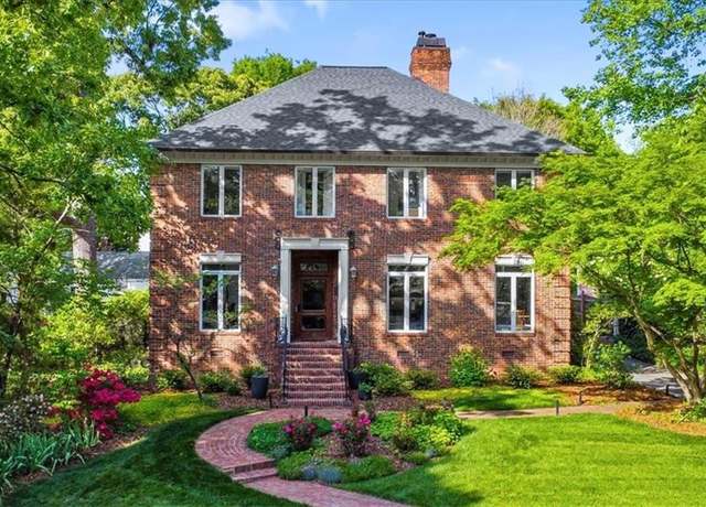 Property at 300 Parkway, Greensboro, NC 27401, 3 beds, 2.5 baths