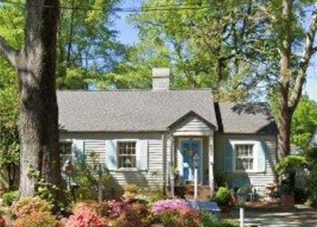 Property at 2004 Fernwood Dr, Greensboro, NC 27408, 3 beds, 2 baths