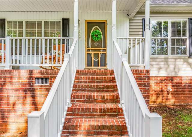 Property at 162 N Hazelwood Dr, Mocksville, NC 27028, 3 beds, 2.5 baths