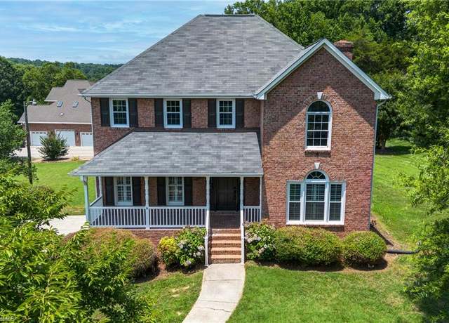 Property at 121 Spring Lake Ct, Lexington, NC 27295, 3 beds, 2.5 baths