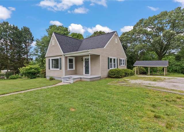 Property at 105 Wombat Ln, Mount Airy, NC 27030, 3 beds, 1 bath