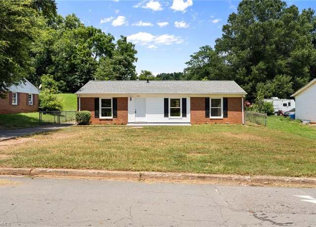 Property at 855 Woodcote Dr, Winston-salem, NC 27107, 4 beds, 1.5 baths