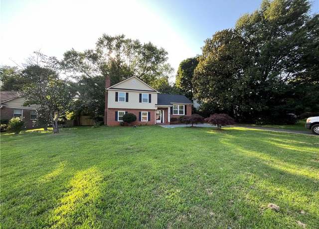 Property at 100 Petree Rd, Winston-salem, NC 27106, 4 beds, 3 baths