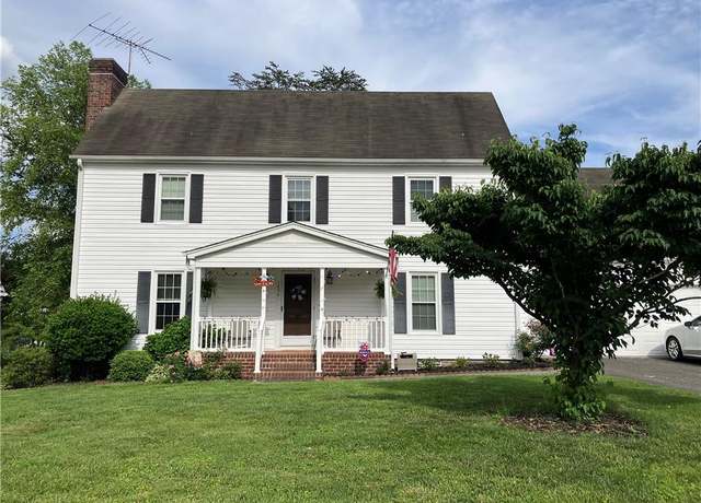 Property at 1694 Woodbury Ln, Mount Airy, NC 27030, 3 beds, 2.5 baths