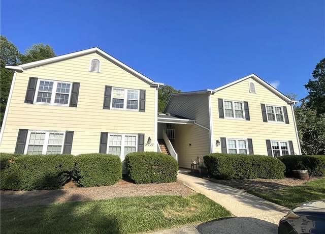 Property at 2227 New Garden Rd Unit C, Greensboro, NC 27410, 2 beds, 2 baths