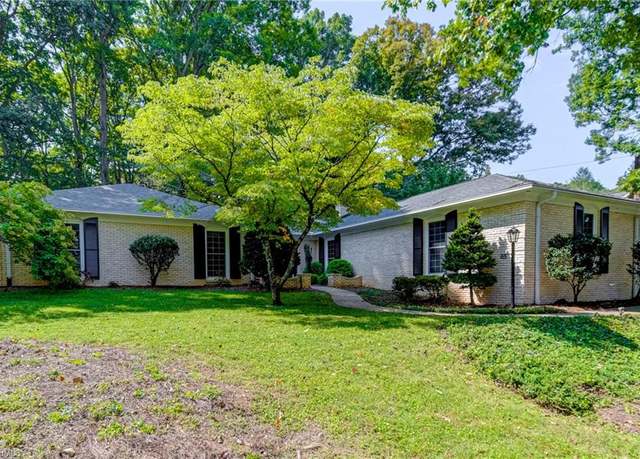 Property at 1140 Chester Rd, Winston-salem, NC 27104, 3 beds, 2.5 baths