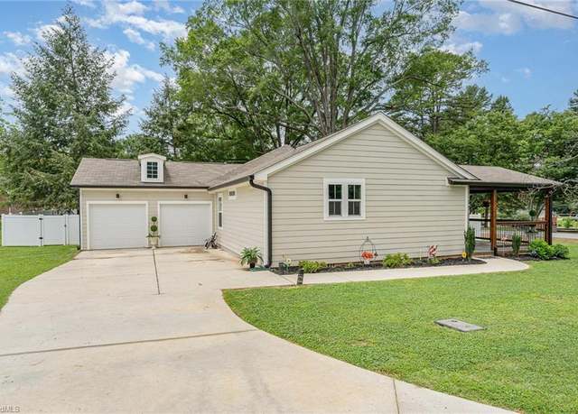 Property at 525 Carolina Blvd, Salisbury, NC 28146, 3 beds, 2 baths