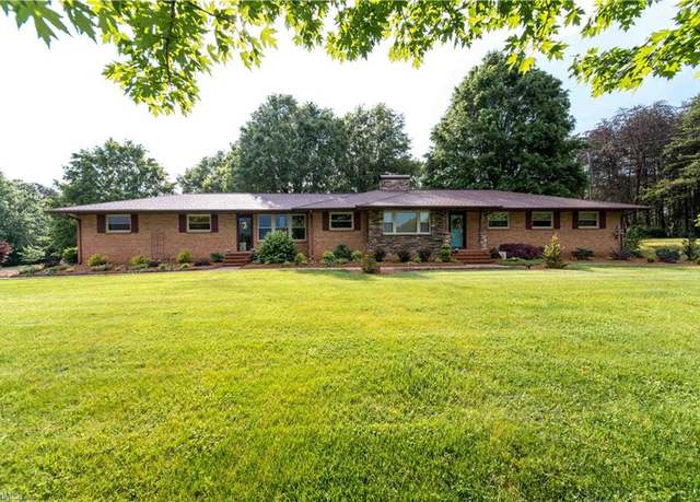 Property at 7044 Belews Creek Rd, Belews Creek, NC 27009, 3 beds, 2.5 baths