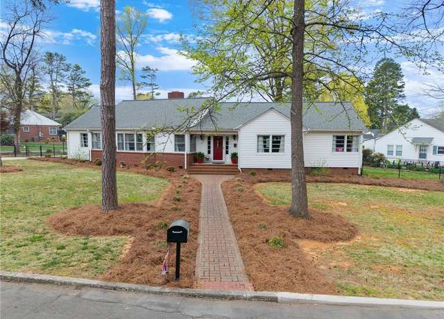 Property at 215 Westover Dr, Lexington, NC 27292, 3 beds, 2 baths