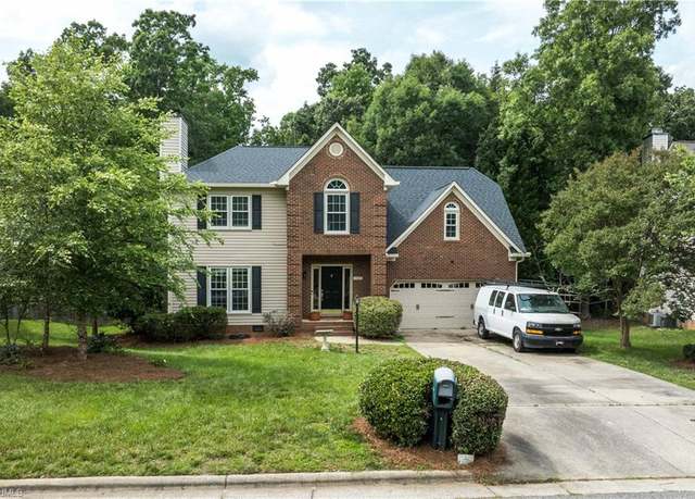 Property at 1923 Treyburn Ln, High Point, NC 27265, 4 beds, 2.5 baths