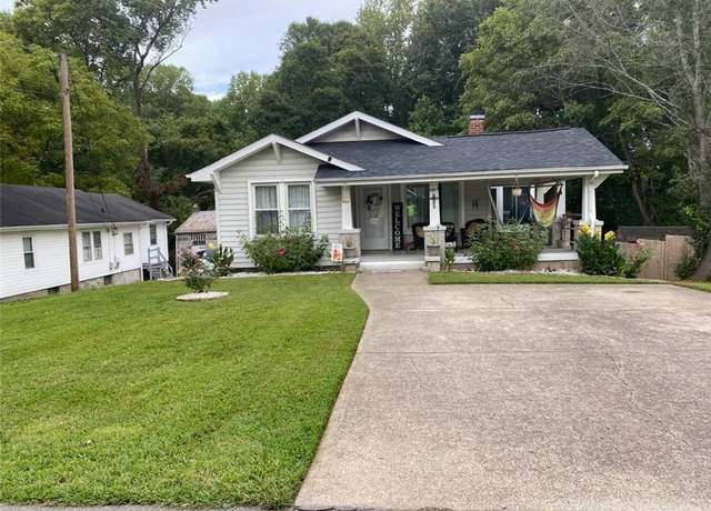 Property at 1309 Fairfield Dr, Winston-salem, NC 27127, 2 beds, 2 baths