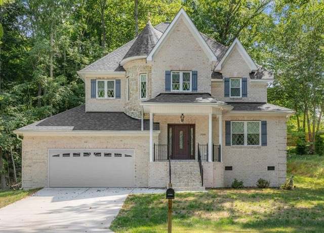 Property at 3100 Stratford Ct, High Point, NC 27265, 4 beds, 2.5 baths