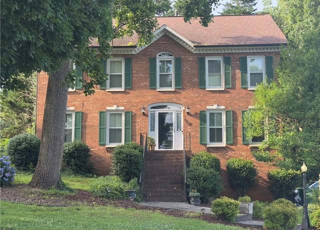 Property at 1213 Elmwood Ave, High Point, NC 27265, 4 beds, 2.5 baths