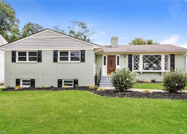 Property at 304 Beech St, Greensboro, NC 27401, 4 beds, 2.5 baths