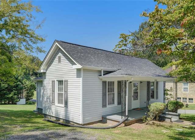 Property at 729 E Warren Ave, Eden, NC 27288, 3 beds, 1 bath