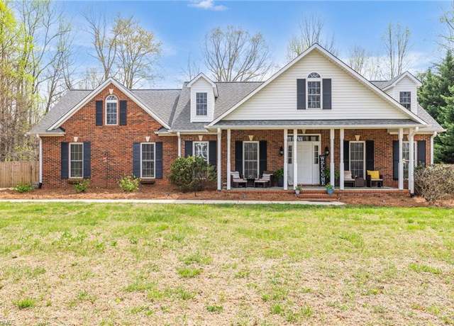 Property at 210 Roberson Ln, Reidsville, NC 27320, 3 beds, 3.5 baths