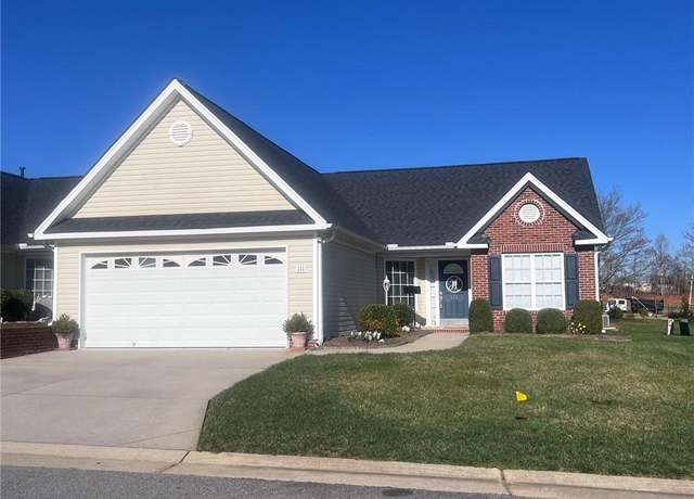 Property at 111 Castleton Dr, Thomasville, NC 27360, 3 beds, 2 baths