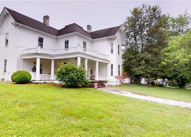 Property at 329 Pender St, Mount Airy, NC 27030, 6 beds, 4 baths