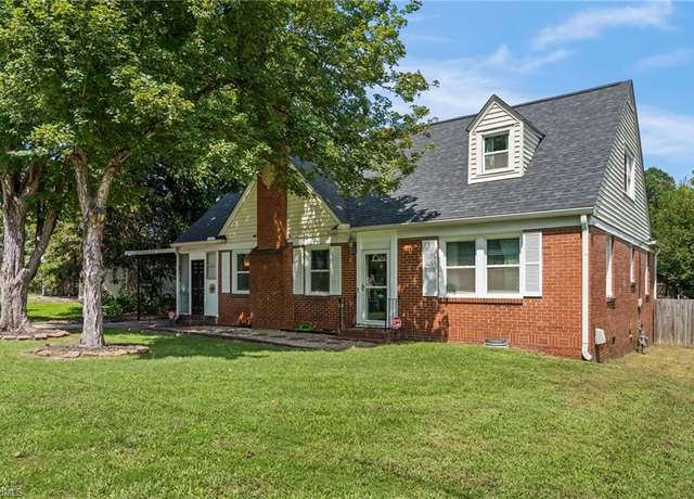 Property at 105 School St, Thomasville, NC 27360, 3 beds, 2 baths