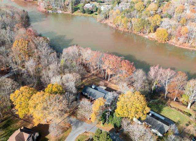 Property at 7631 Lasater Rd, Clemmons, NC 27012, 5 beds, 4.5 baths