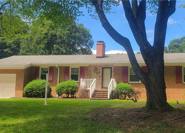 Property at 6112 Lea Ray Dr, Greensboro, NC 27410, 3 beds, 2 baths