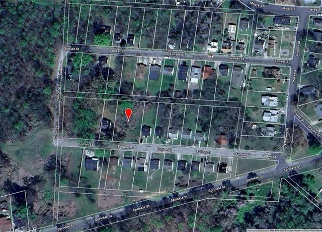 Property at 815 Fulton St, Reidsville, NC 27320