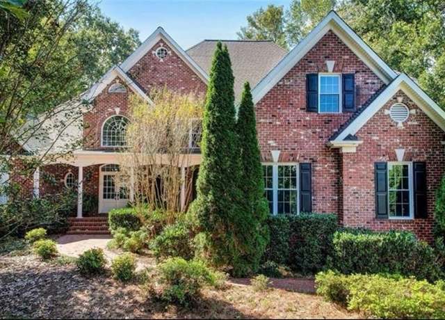 Property at 5832 Deer Meadow Ln, Summerfield, NC 27358, 4 beds, 4 baths
