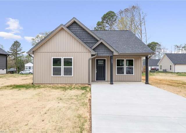 Property at 507 West End Blvd, Madison, NC 27025, 3 beds, 2 baths