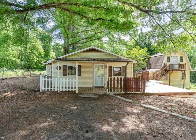 Property at 108 Shamu Dr, Reidsville, NC 27320, 2 beds, 1.5 baths