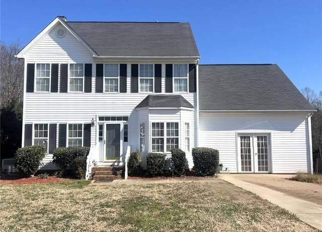 Property at 4504 Laurel Run Dr, Greensboro, NC 27410, 4 beds, 2.5 baths