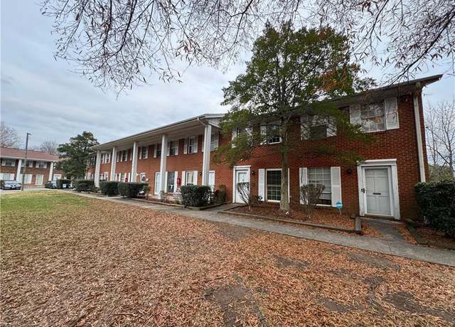 Property at 1301 W Meadowview Rd Unit G, Greensboro, NC 27403, 2 beds, 1.5 baths