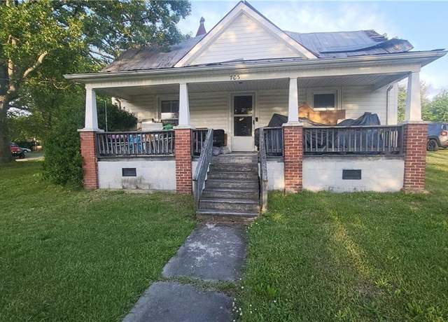Property at 703 Trotter St, Thomasville, NC 27360, 1 bed, 1 bath