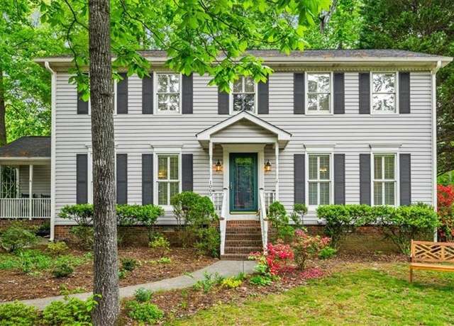 Property at 1005 New Hampshire Dr, Jamestown, NC 27282, 4 beds, 2.5 baths