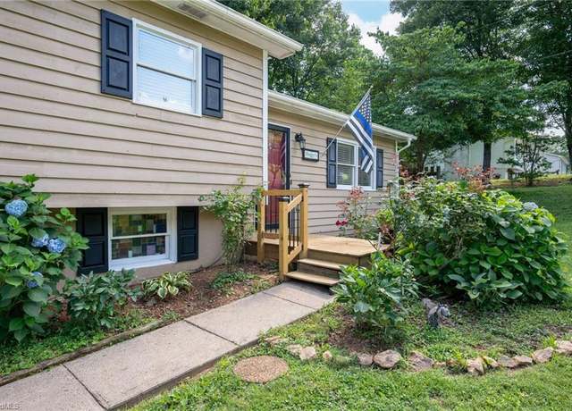 Property at 5321 Crown Point Dr, Tobaccoville, NC 27050, 3 beds, 2 baths