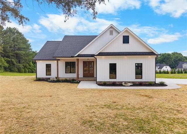 Property at 263 Rural Retreat Rd, Winston-salem, NC 27107, 3 beds, 2 baths