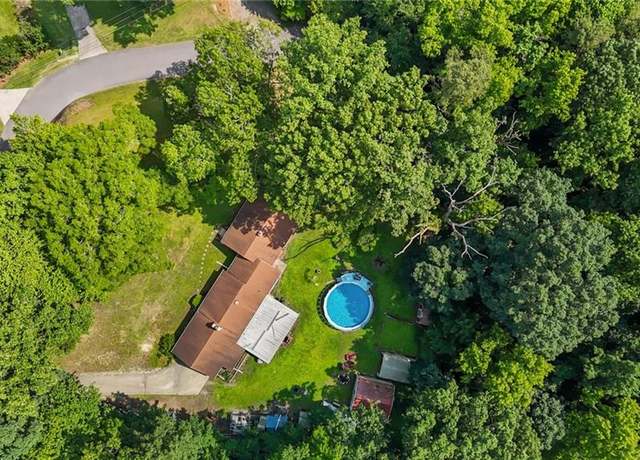 Property at 5011 Shadygrove Ln, Greensboro, NC 27407, 3 beds, 2 baths