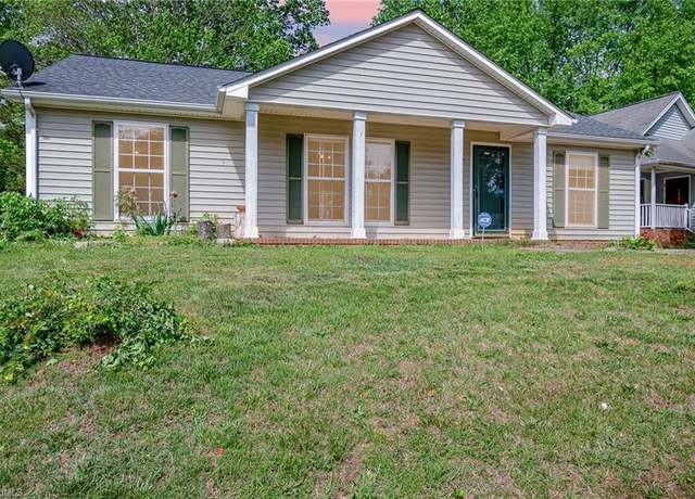 Property at 7 Jans Ct, Greensboro, NC 27405, 3 beds, 2 baths