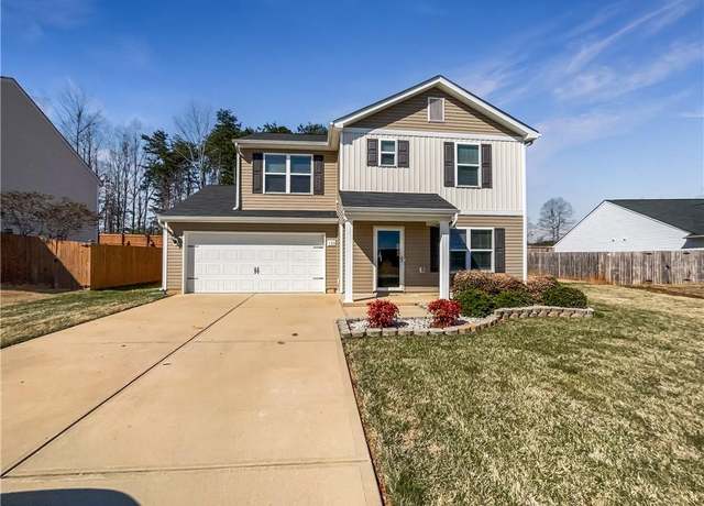 Property at 130 Calhoun Pl, Burlington, NC 27217, 3 beds, 2.5 baths